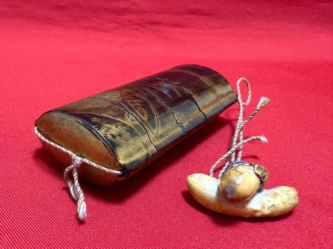 印籠 ★☆ 根付 緒締 堤物 提げ物 骨董 古美術 時代 老松図 金蒔絵