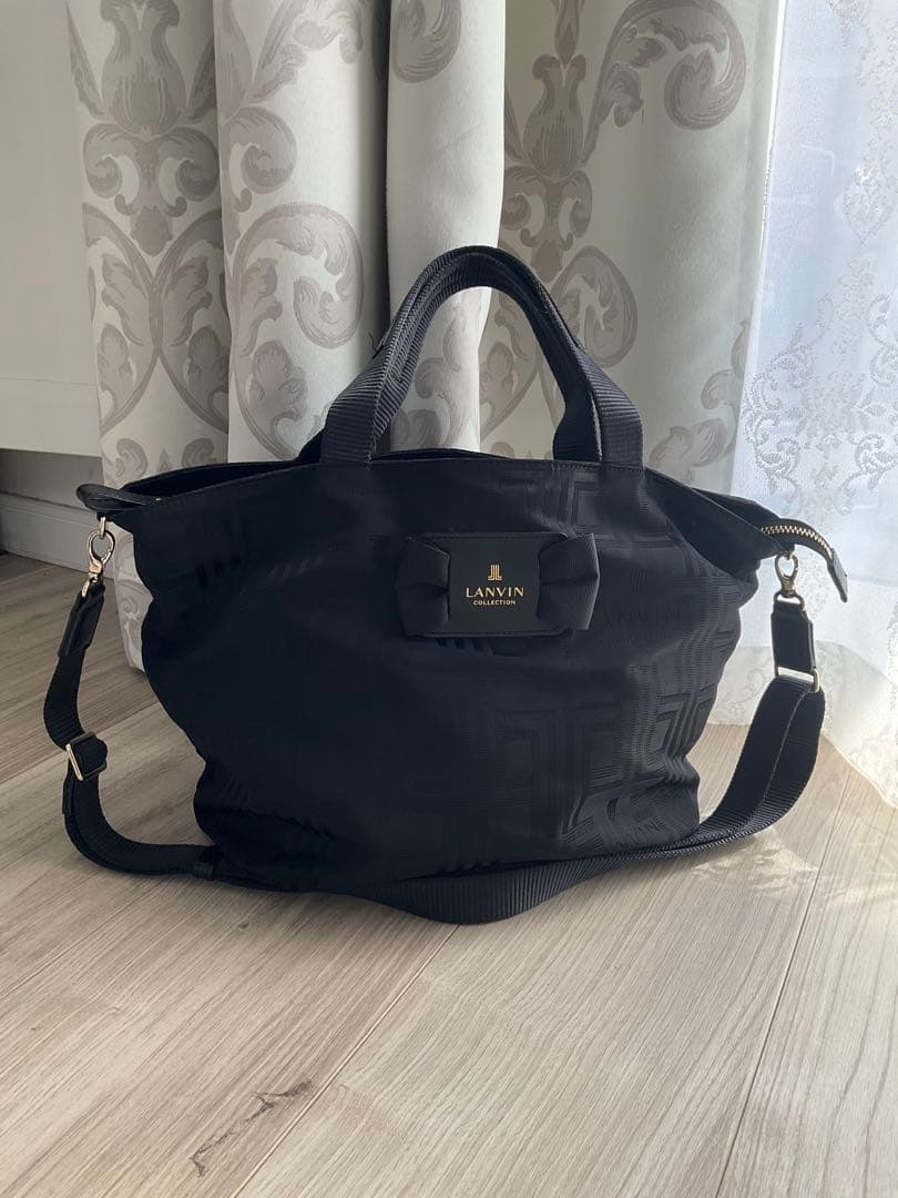 ランバンオンブルー