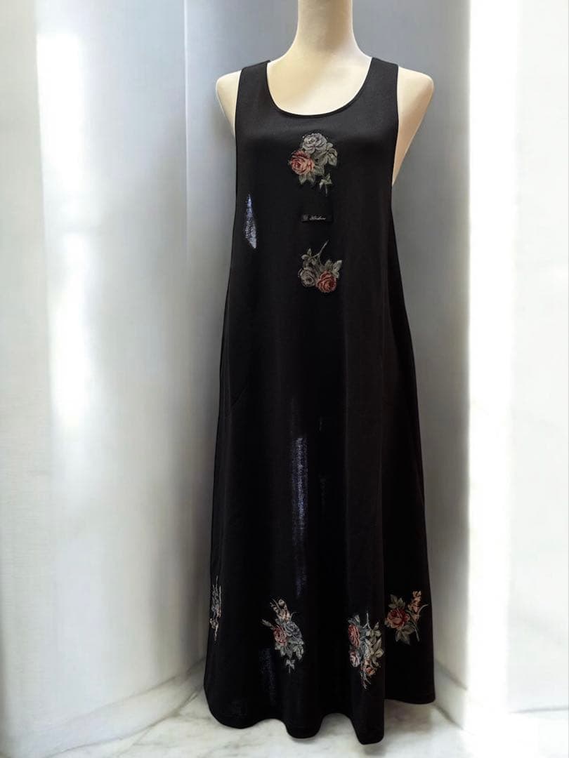 さえら アキアカネ　薔薇のロングエプロン