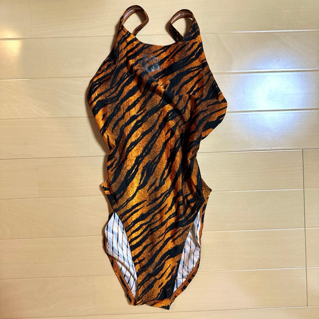 ぴ*ん様 極美品 arena アリーナ 虎柄 競泳水着 ハイレグ 激レア