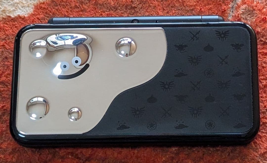 ニンテンドー New 2DS LL はぐれメタルエディション 本体