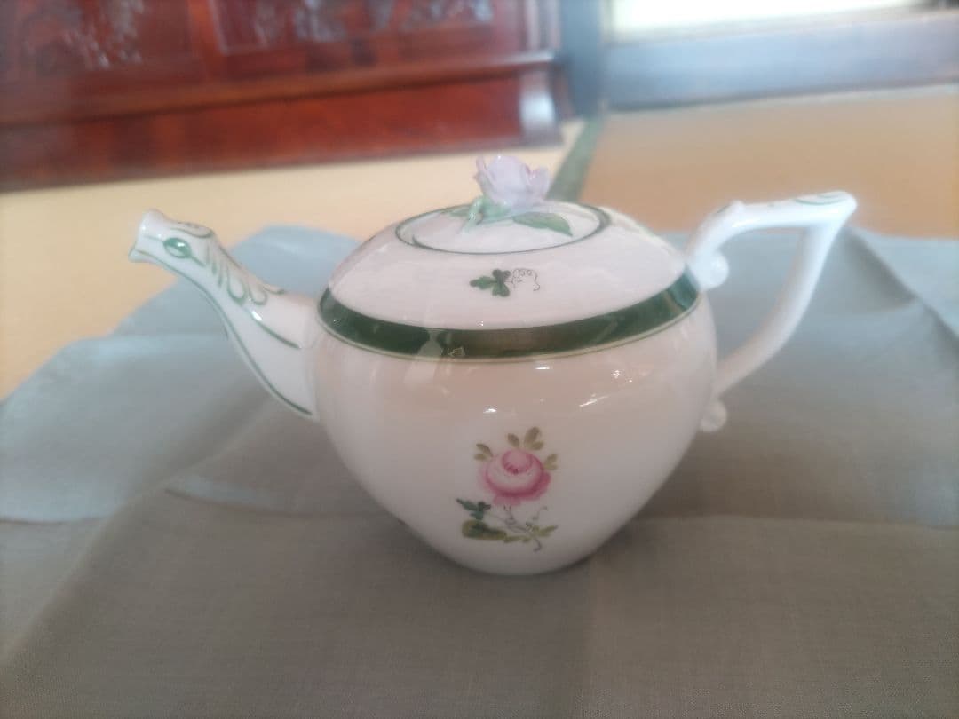 ヘレンド　ウィーンの薔薇　ポット