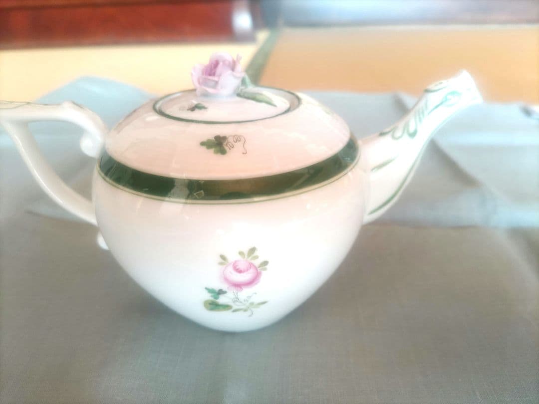 ヘレンド　ウィーンの薔薇　ポット