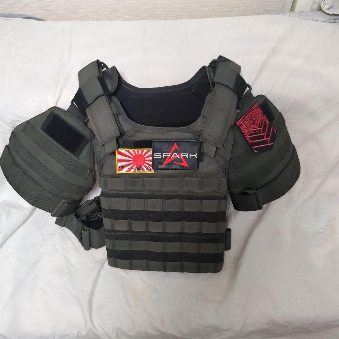 Flyye Industries プレートキャリア　ショルダーアーマー付き　M