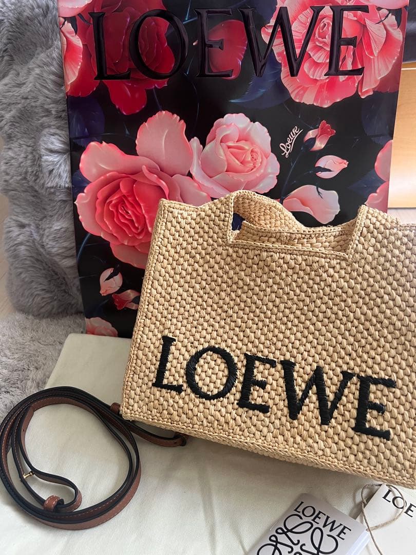 rry.♡LOEWE ロゴ入り ストローかごバッグ
