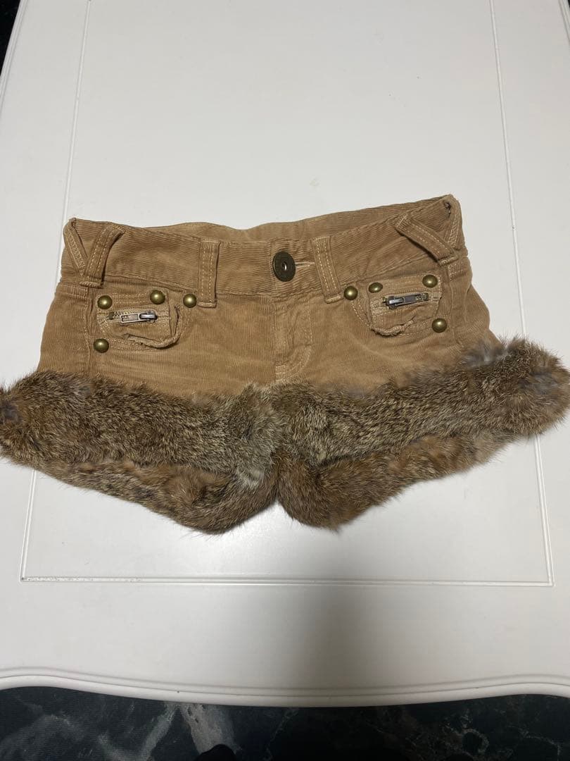 d.i.a美品！コーデュロイファーショーパン