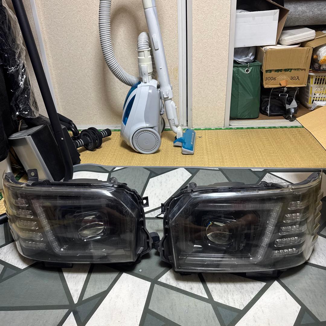 クリスタルアイヘッドライト