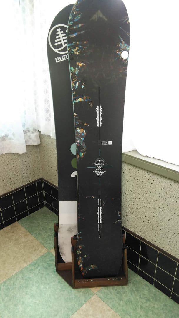 スノーボードスタンドラック　２本用 右側用　カラー　ウォルナット