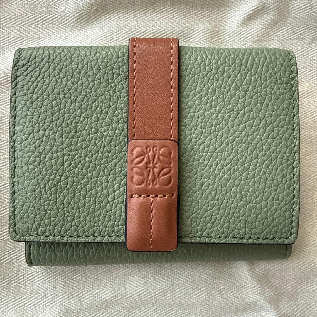 LOEWE trifold wallet rosemary美品