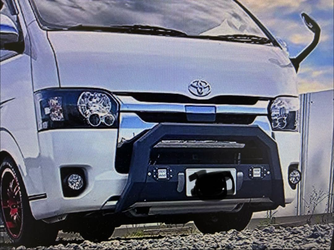 200系　ハイエース　標準　バンパーガード　フォグ付き　マットブラック