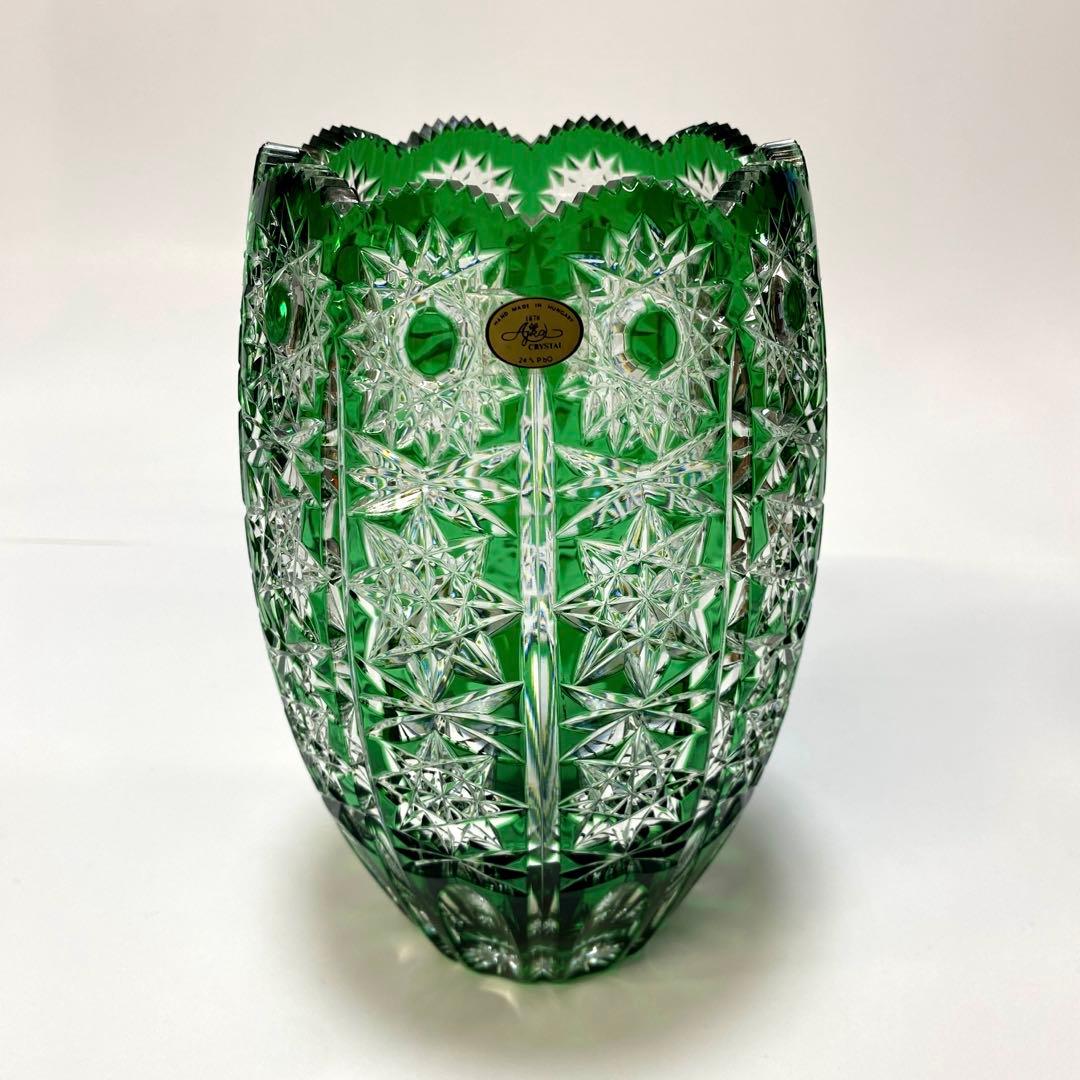 Ajka アイカ　クリスタル　切子　花瓶　フラワーベース　1点　グリーン　緑