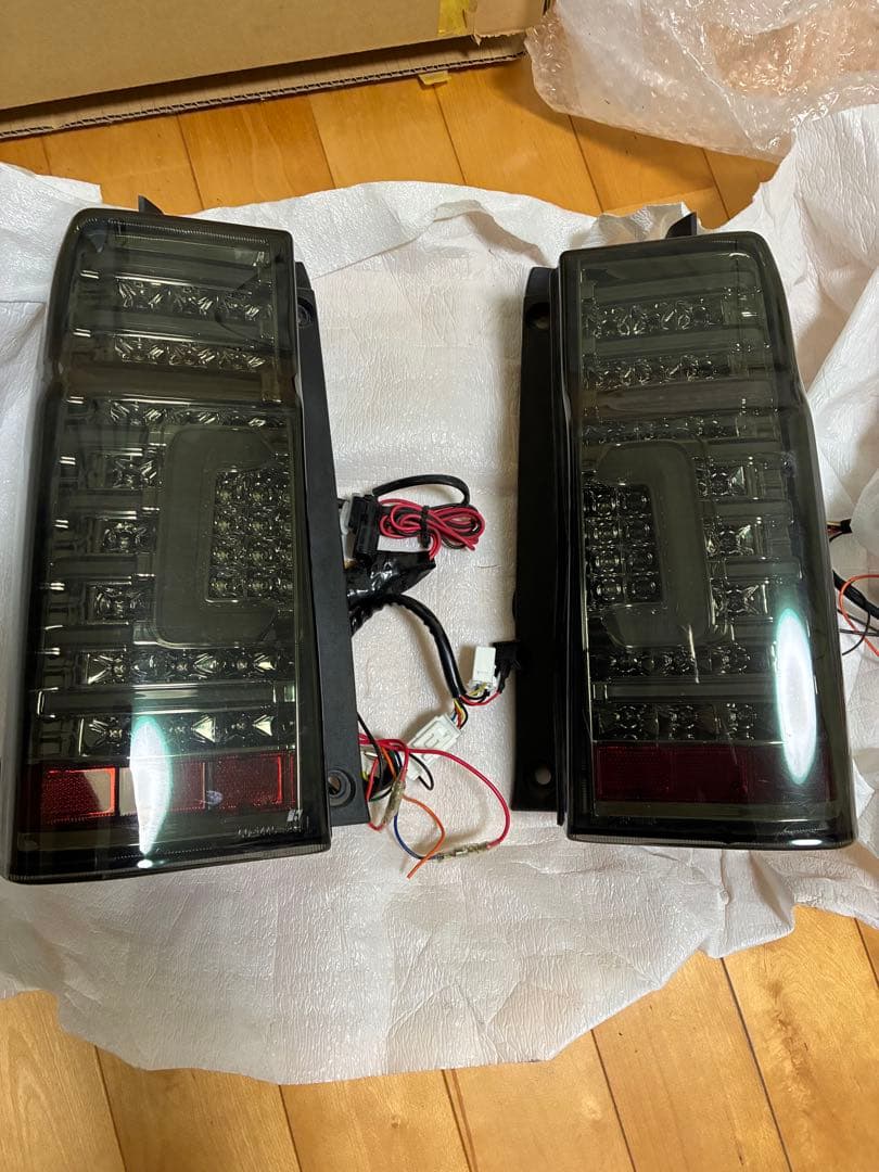 タントla600s社外テールランプ