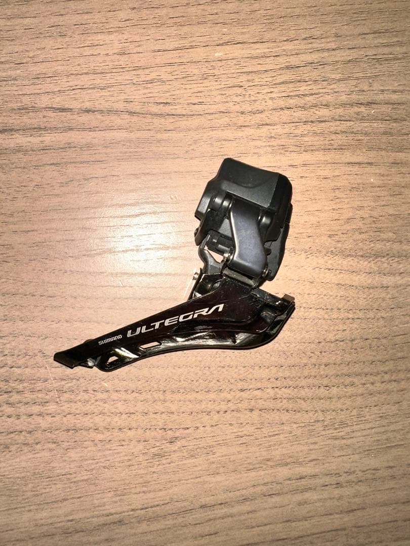 Shimano Ultegra フロントディレイラ 12速 Di2