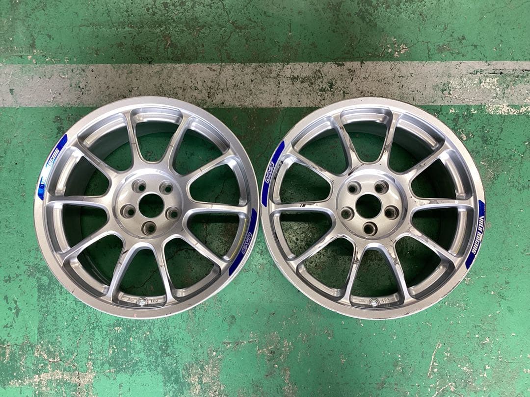 レイズボルクレーシングZE40 17インチ7.5J ET44 PCD100 5穴
