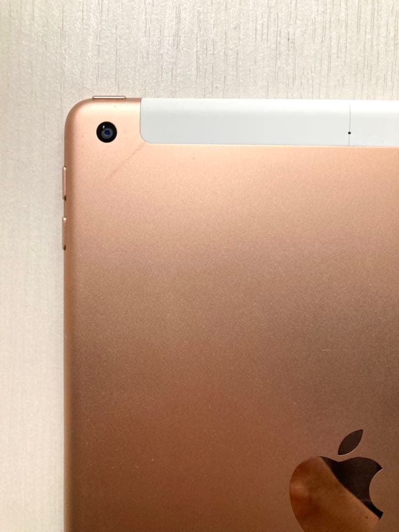 iPad第6世代　128GB ジャンク品　部品取り